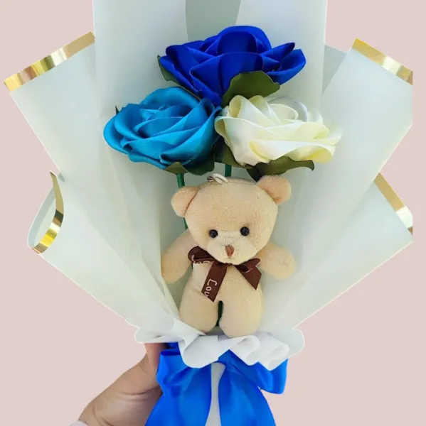 Ramo pequeño con peluche Ramo de Rosas Eternas con Osito de Peluche