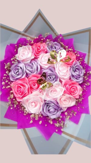 ramo de 16 rosas eternas