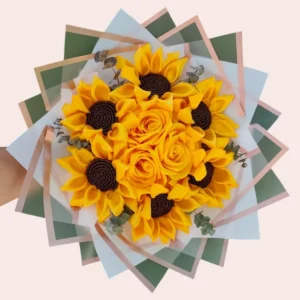 Bouquet de Girasoles y Rosas Eternas Bouquet de Girasoles y Rosas Eternas