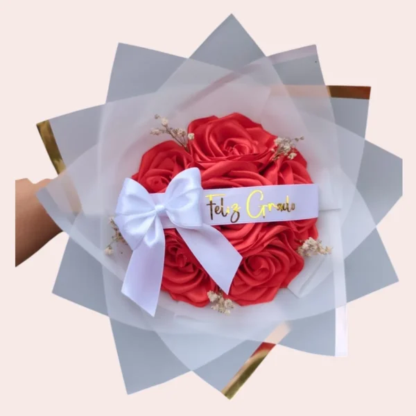 Ramo de Rosas para Grado con Cinta Personalizada Ramo de Rosas para Grado con Cinta Personalizada | Regalo de Graduación