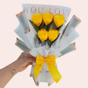 Ramo de Tulipanes Amarillos Eternos