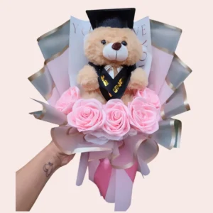 Ramo para Grado con Oso y Rosas Eternas- Ramo para Grado con Oso y Rosas Eternas