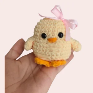 peluche-pollito-amigurumi-crochet peluche-pollito-amigurumi-crochet-tejido-mano